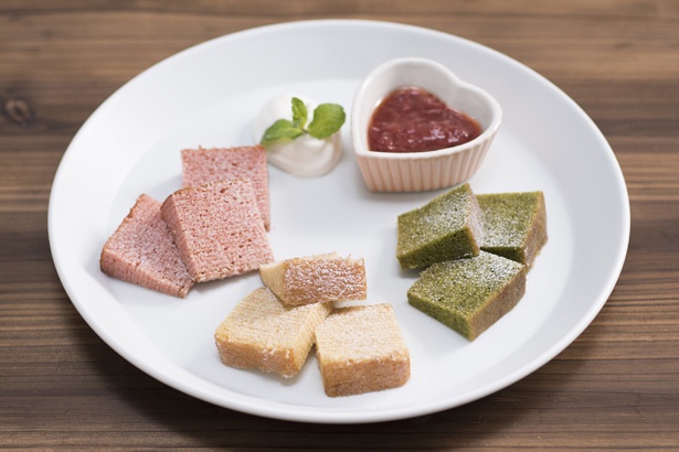こだわりのバウムクーヘンを食べ比べ！「3種バウム盛り合わせ」(540円)