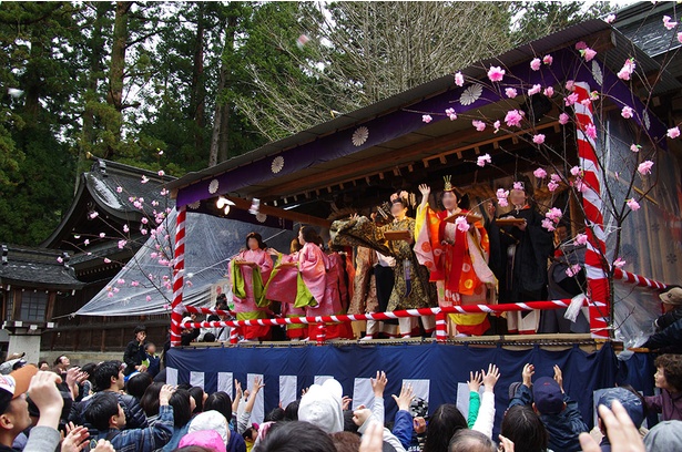 氷菓 の名シーンになった岐阜県高山市の ひな祭り ウォーカープラス