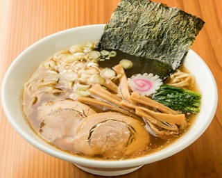【福岡】黄金スープがスゴイ！「寿限無」で食べる正統派醬油ラーメン