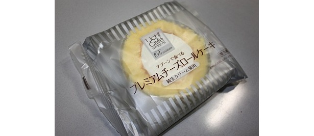 濃厚なチーズクリームがウマい！元祖プレミアムロールシリーズの新味