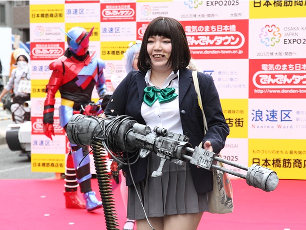 盛大なコスプレパレード