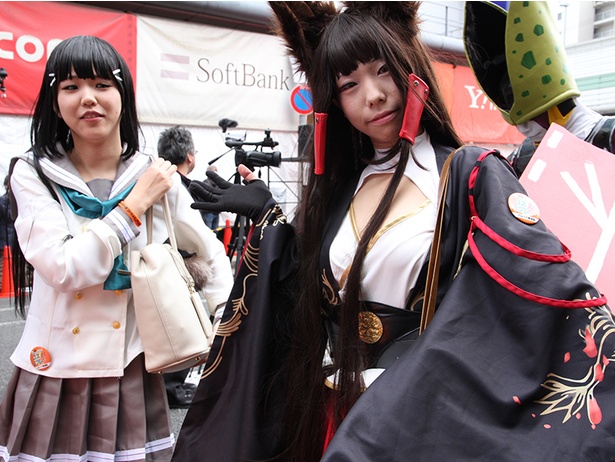 盛大なコスプレパレード