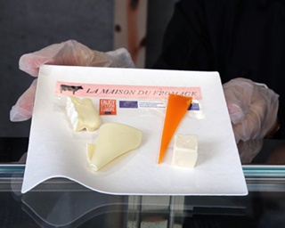 ヨーロッパのチーズが無料で味わえる！7日間限定「ラ・メゾン・デュ・フロマージュ」