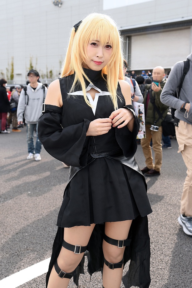 「To LOVEる -とらぶる- ダークネス」の金色の闇に扮する ぴょんりささん