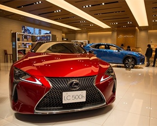 東京ミッドタウン日比谷に、高級車「レクサス」のブランド体験型施設がオープン！