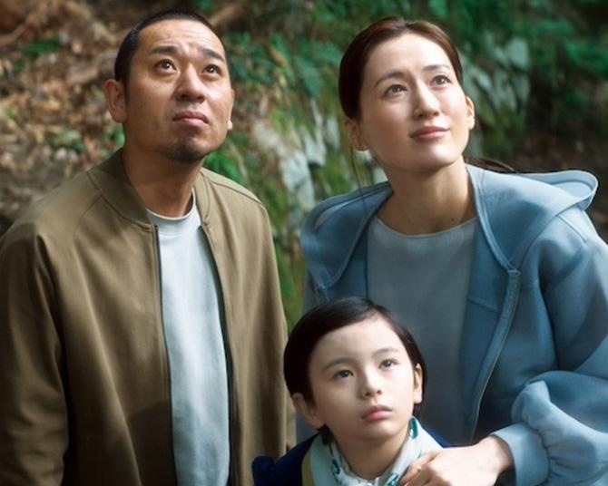 是枝裕和の最新作『箱の中の羊』を鑑賞。息子を亡くした悲しみや葛藤をともに乗り越え、前に進もうとする夫婦の姿を描いた感動作！