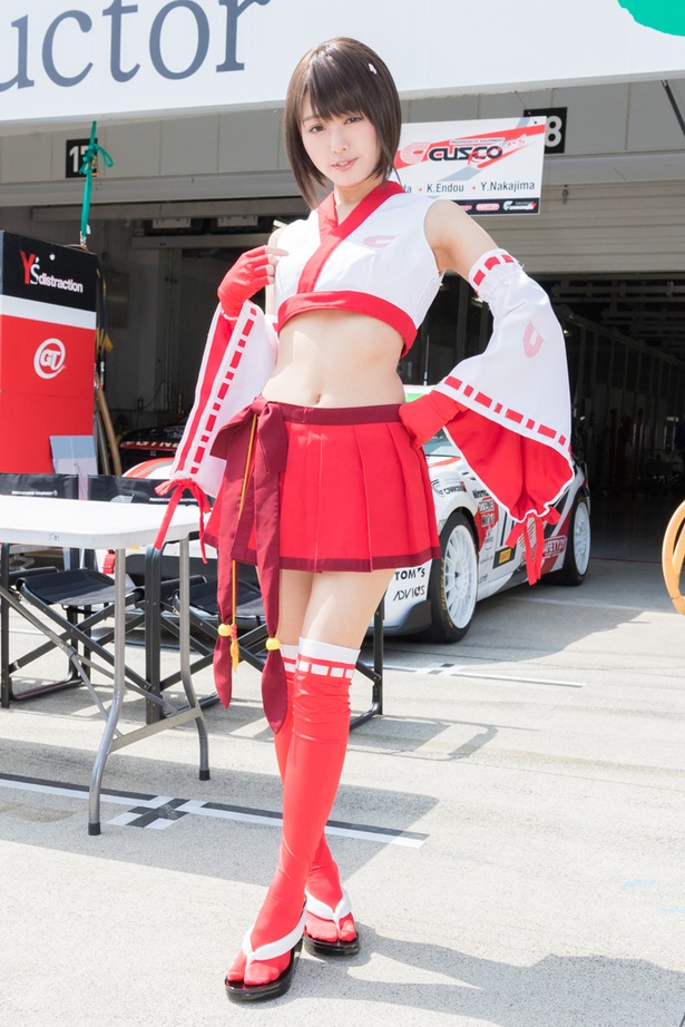CUSCOのレースクイーン