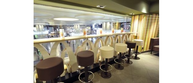 家具はシンプルなカラー