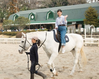まるでコロッセオ！な競馬場跡に横浜発祥グルメ…ハマの中心で文明開化を知る
