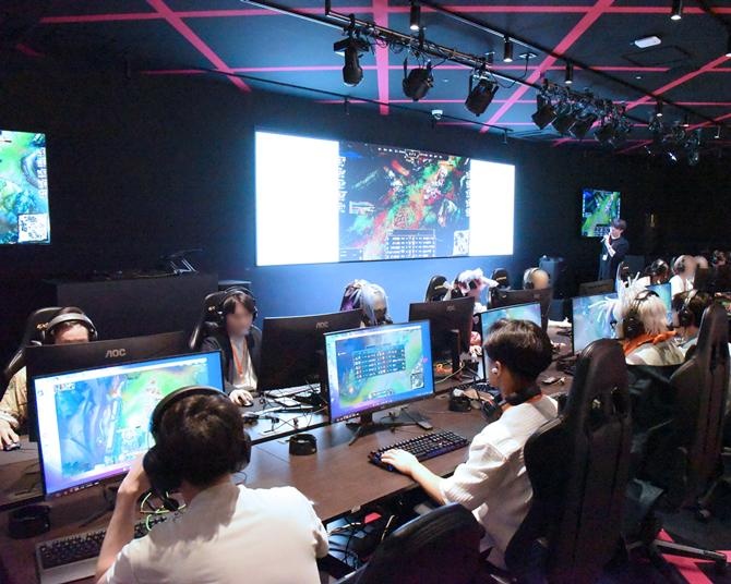『LOL』オフライン交流イベント「Level up Lounge Lv.5」が開催…即興チームでの対戦やコスプレ撮影も大盛況