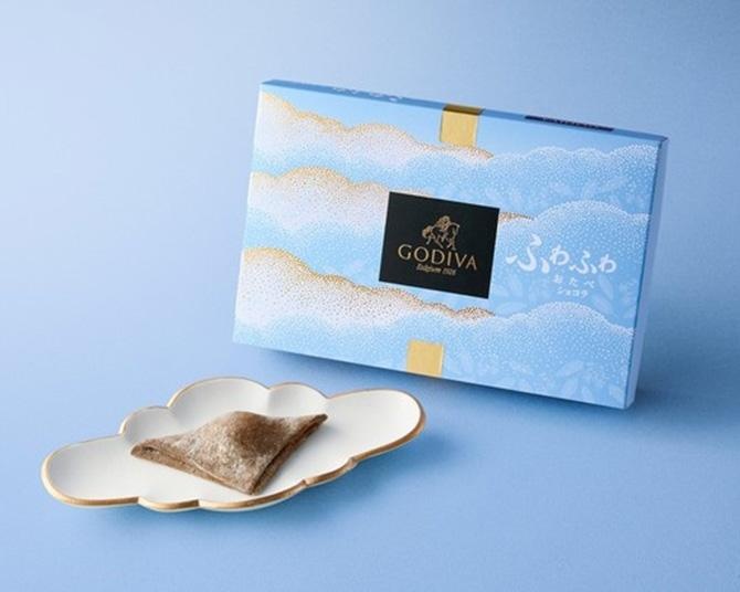 ゴディバ創業100周年×おたべ60周年！雲のような食感に濃厚なコク「ふわふわおたべ ショコラ」が8月1日から店頭限定発売