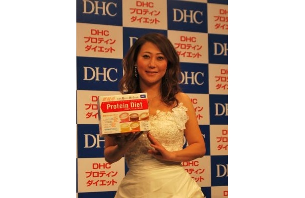 【写真】笑顔にも自信がみなぎる友近さん！