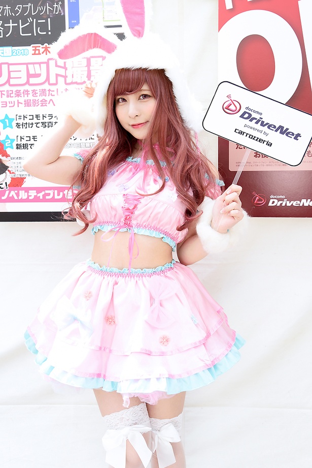 人気コスプレイヤーのうらまるさん(撮影協力：docomo DriveNet)