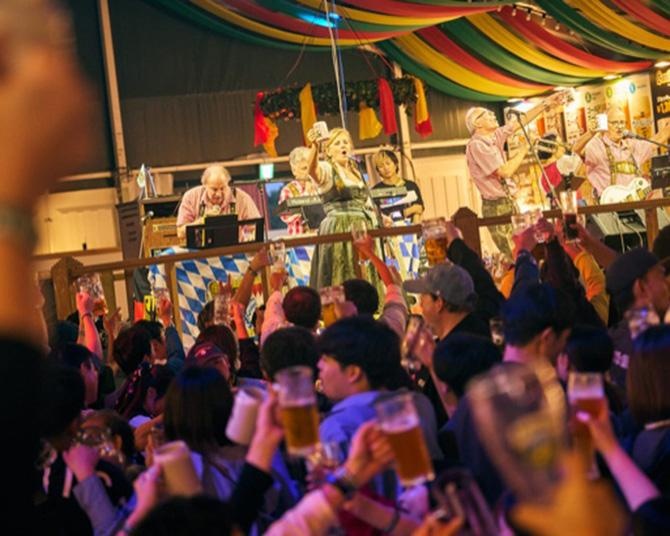 「横浜オクトーバーフェスト2026」が9月18日から開催！今年はイベント初のビアマグ付き飲み比べセットが登場