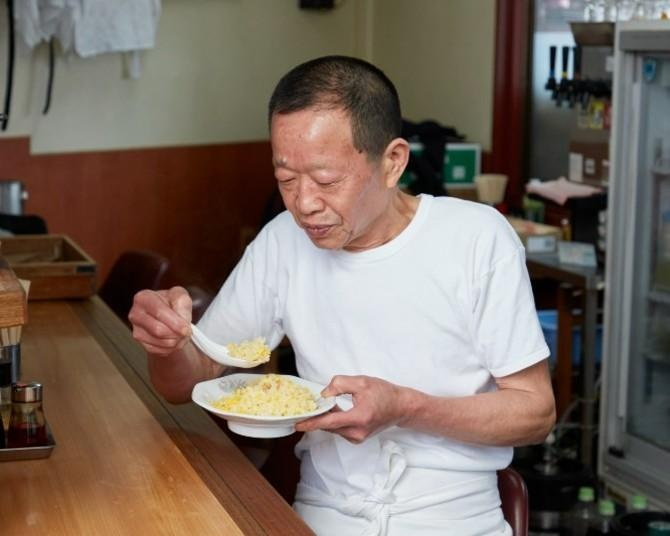 冷凍炒飯は「濃い味」だけじゃない。味の素冷凍食品が“35%のあっさり派”に贈る「黄金炒飯」と名店「兆徳」初監修の舞台裏