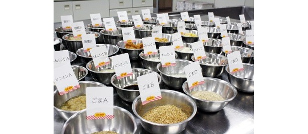 【写真】圧巻！“世界に一つだけのタレ”の材料がズラリ