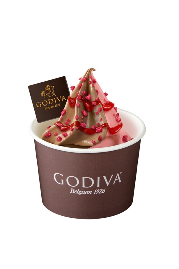 カップでの販売は「ゴディバ ソフトクリーム ミックスチョコレート ストロベリー」など今回が初めて