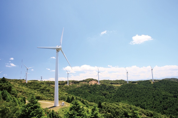 風力発電の風車が並ぶ青山高原ウインドファーム/青山高原