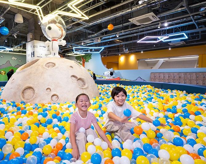 スヌーピーの屋内プレイグラウンド「SNOOPY Playful PARK(スヌーピープレイフルパーク)」へ！アスレチックやグルメを体験レポート