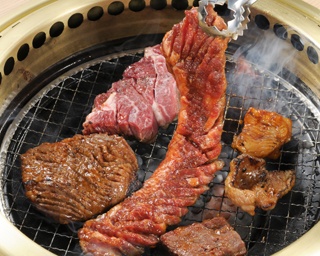 一度食べたらリピート必至！“西日本最強”の焼肉食べ放題店が都内に来襲
