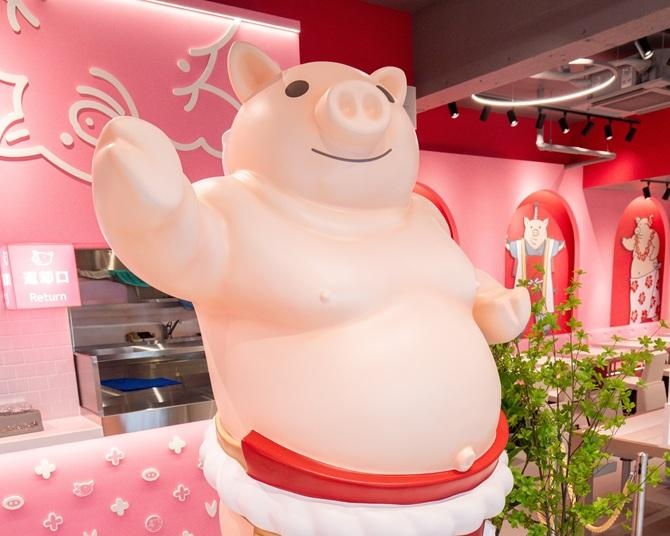 みそかつ「矢場とん」初の複合施設「ぶーちゃんハウス」が誕生！グルメ、買い物から展示、フォトスポット、ステージまでそろった新施設を一挙紹介！