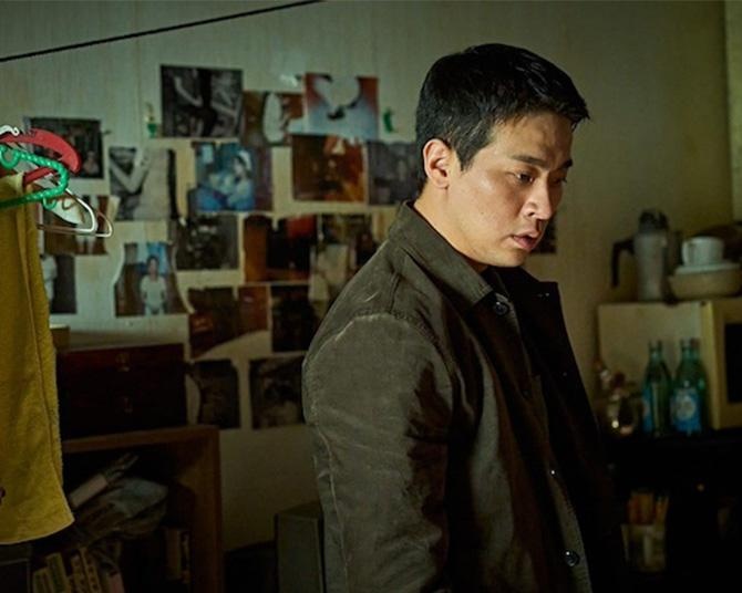 韓国を代表する世界的ヒットメーカー、ヨン・サンホ監督の新作『顔 -かお-』の見どころを紹介。40年前に亡くなった女性の死を巡る衝撃のサスペンスミステリー作品！