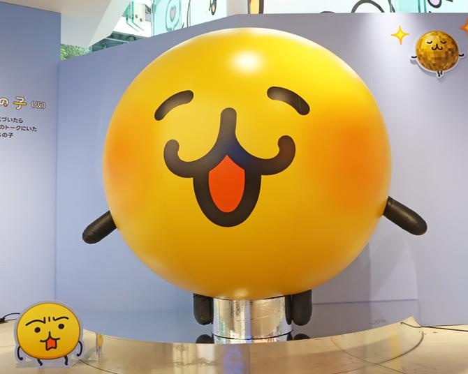 LINEキャラクター「えもじの子(仮)」初のポップアップストアに潜入！グッズからカプセルトイまでかわいすぎる店内をレポート