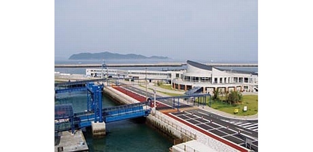五島列島へも寄港。青方港・福江港に到着