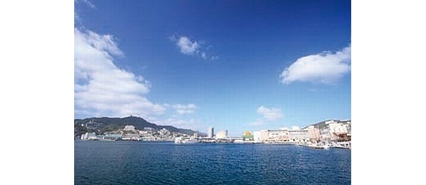 19日(水)に長崎港へ寄り、長い船旅が始まる。間近で見たいなら、ぜひ行ってみて