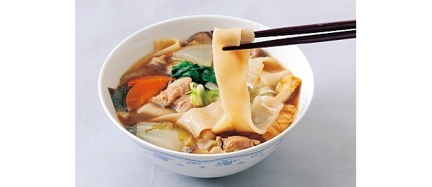 入賞の常連の｢煮ぼうとう｣(深谷市/200円)はくたくたに煮た麺がウマい！