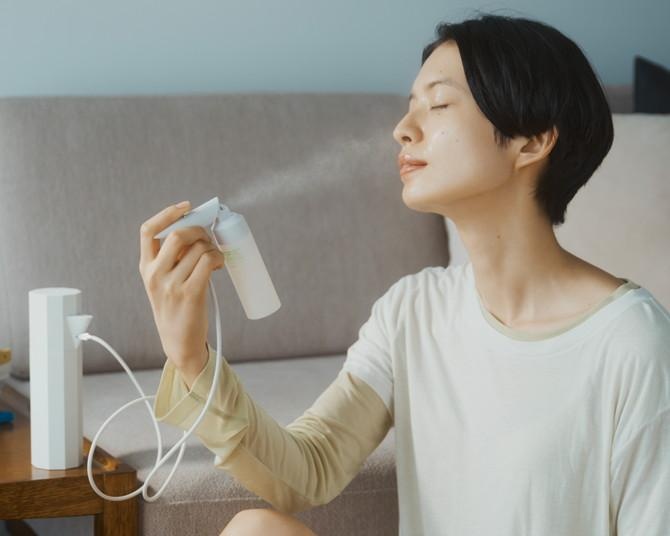 小田切ヒロも愛用する炭酸ブランド「MEGLY」に初の乳液！化粧水＆乳液をシュッと10秒、手を汚さずにスキンケアが完結