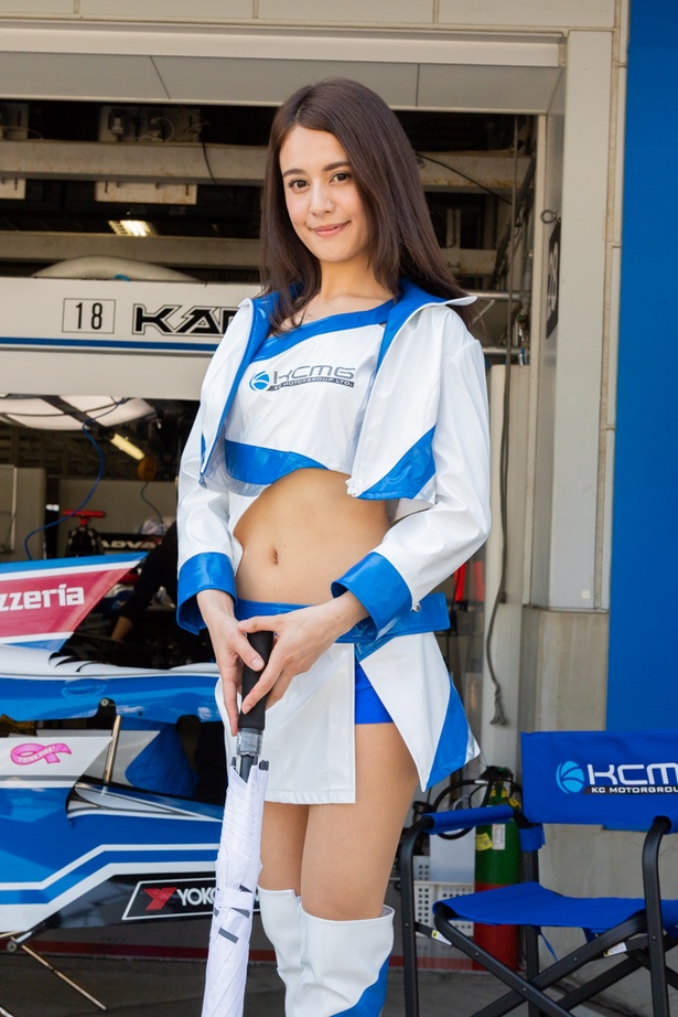 スーパーフォーミュラ開幕戦を彩ったレースクイーンin鈴鹿サーキット