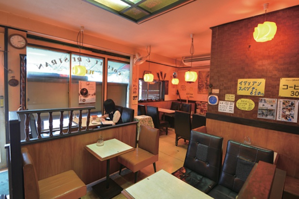 昭和の雰囲気が漂う店内 / 喫茶ユキ