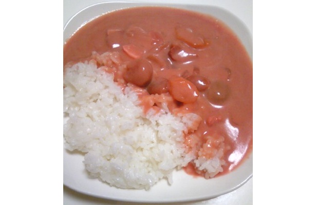【写真】山形「さくらんぼカレー」はルーがピンク色!?