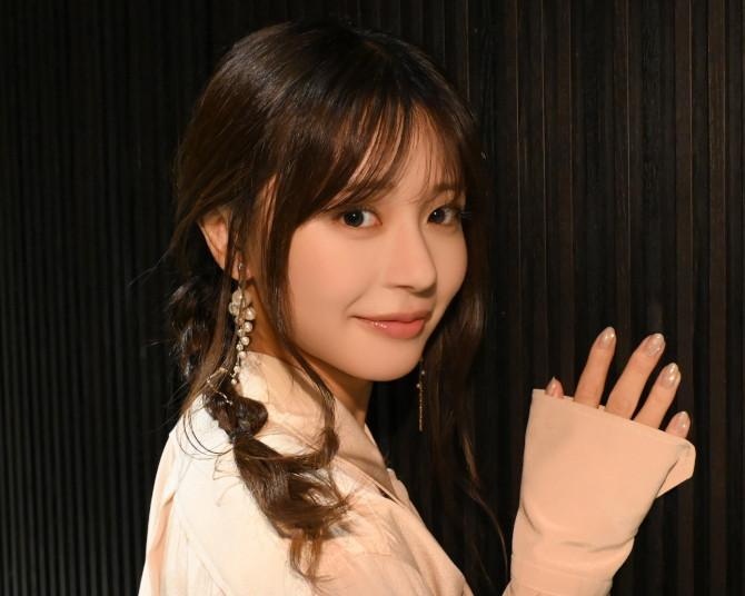 椛島光、2nd写真集『Ortensia』で憧れのイタリア・リド島へ。30歳の節目で見せた“無防備で自然体な姿”
