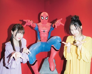 SKE48の谷真理佳と菅原茉椰が「マーベル展」でヒーローの強さに迫る！