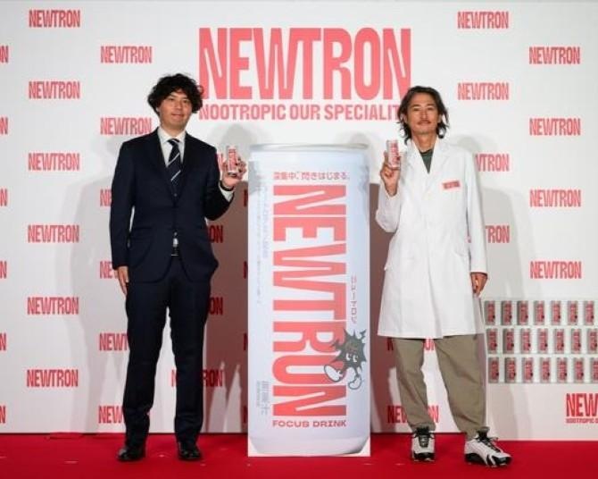 窪塚洋介も「深集中」！東京・汐留にフォーカスドリンク「NEWTRON」の実店舗がオープン