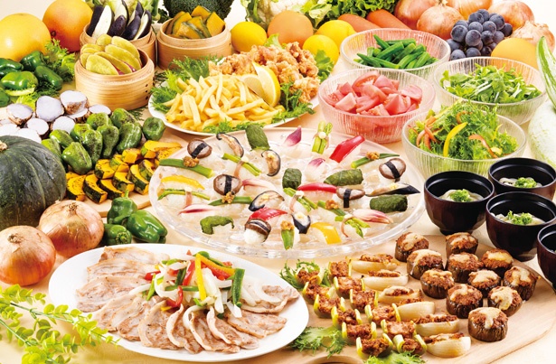新鮮野菜を使用した本格和洋中料理が並ぶ「ナチュラルビュッフェ そら・たべよ」のランチブッフェ