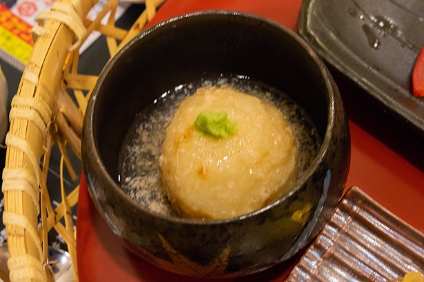 とろろ芋饅頭のカニあんかけ