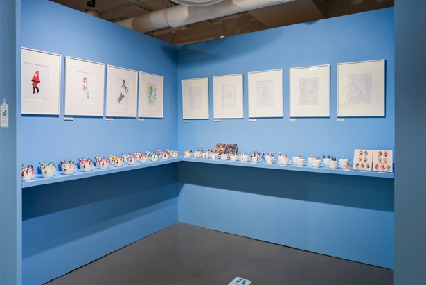 これまでに販売されたフチ子を原画とともに展示