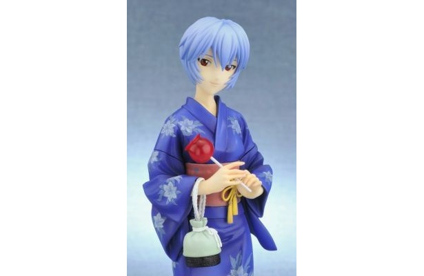 りんご飴や巾着など細部までこだわっている