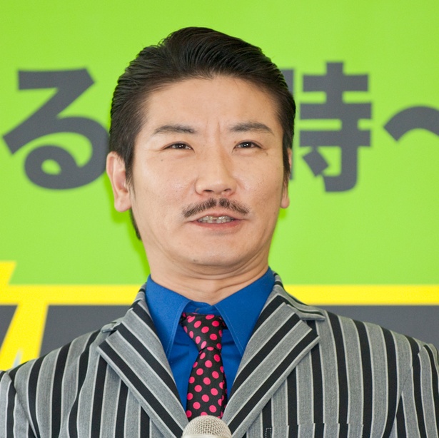 【写真を見る】ひげと髪形がトレードマークだった桂三度