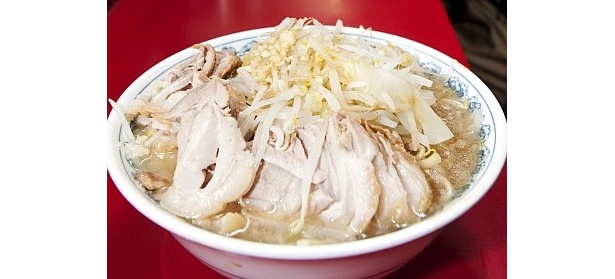 【写真】煮豚やスープなど、二郎の魅力を徹底解剖！