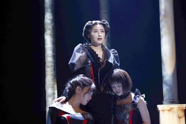 乃木坂46の衛藤美彩、伊藤純奈、久保史緒里が三姉妹役を演じた舞台「三人姉妹」のテレビ初放送が決定