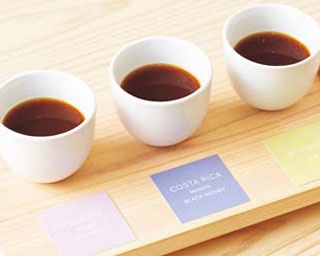 挽きたてコーヒー飲み比べで、作り手による違いを実感！「LIGHT UP COFFEE KYOTO」