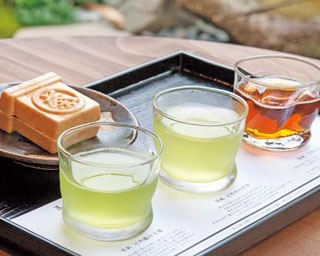 京都で好みのお茶を見つけよう！「辻利 宇治本店」で宇治茶の飲み比べ