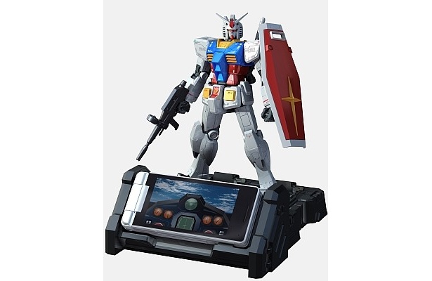 SoftBank 945SHG ガンダム携帯Ver.GP30 白ロム新品 プラモ未組立