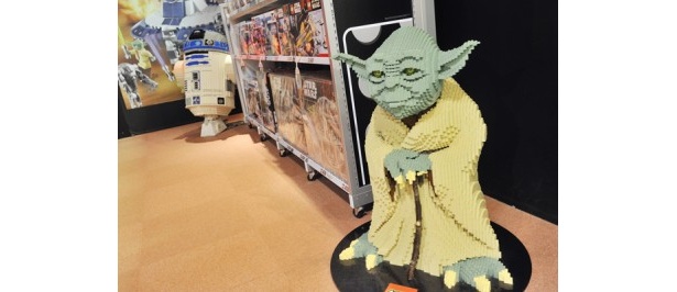 レゴ(R)ブロックだとスター・ウォーズのヨーダもできちゃう！