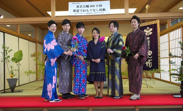華道家元池坊の次期家元・池坊専好と共に