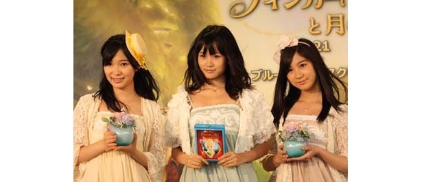 『ティンカー・ベルと月の石』の発売記念イベントの様子